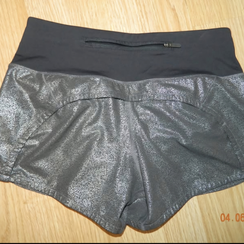 Lululemon Athletica Run Times Black and Silver Athletic Shorts Size 2